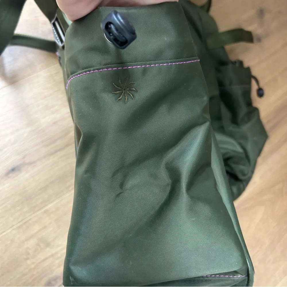 Athleta large travel duffle carry-on bag handles shoulder strap suitcase attach - Picture 12 of 16